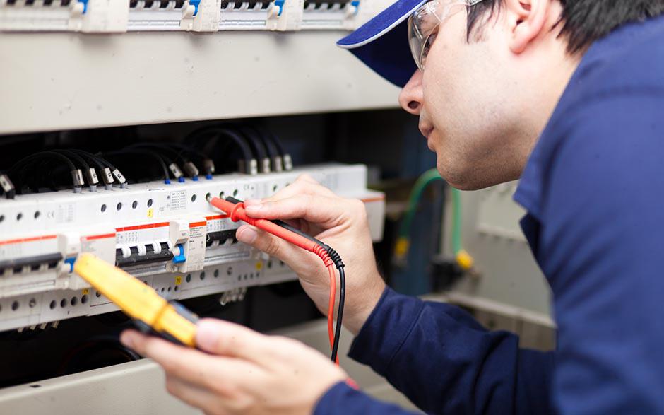 recherche travail électricien bâtiment Paris 3